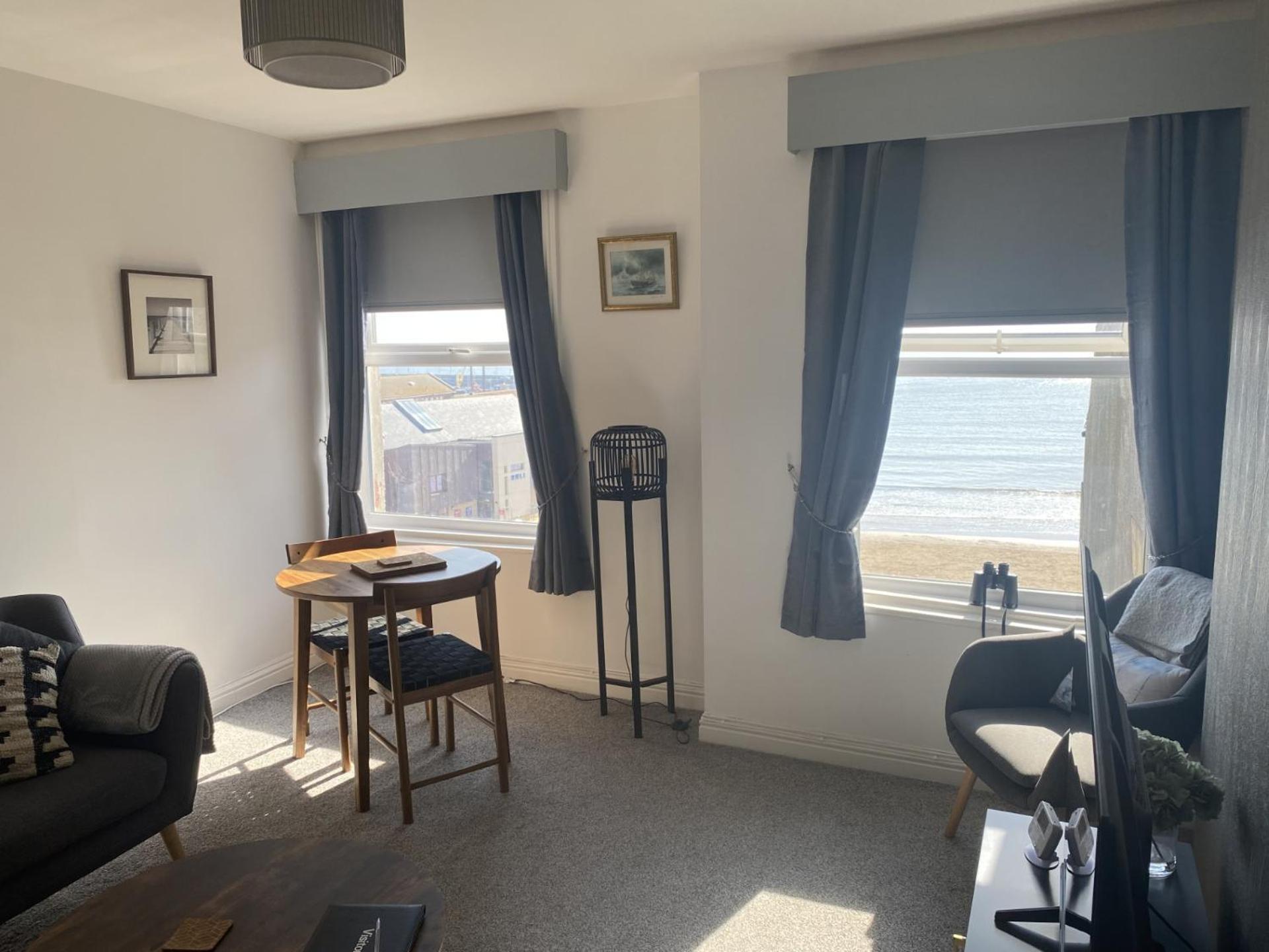 Apartamento Sunrise View Flat 1 Scarborough Exterior foto